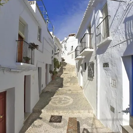 R1320 - Las Fuentes * Nerja